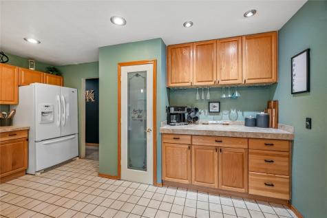 2717 Westwood Drive NW Cedar Rapids IA 52405