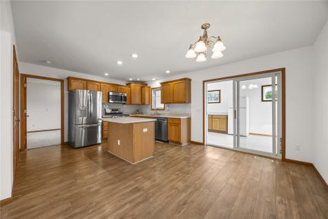 1209 Business 30 SW Mt Vernon IA 52314