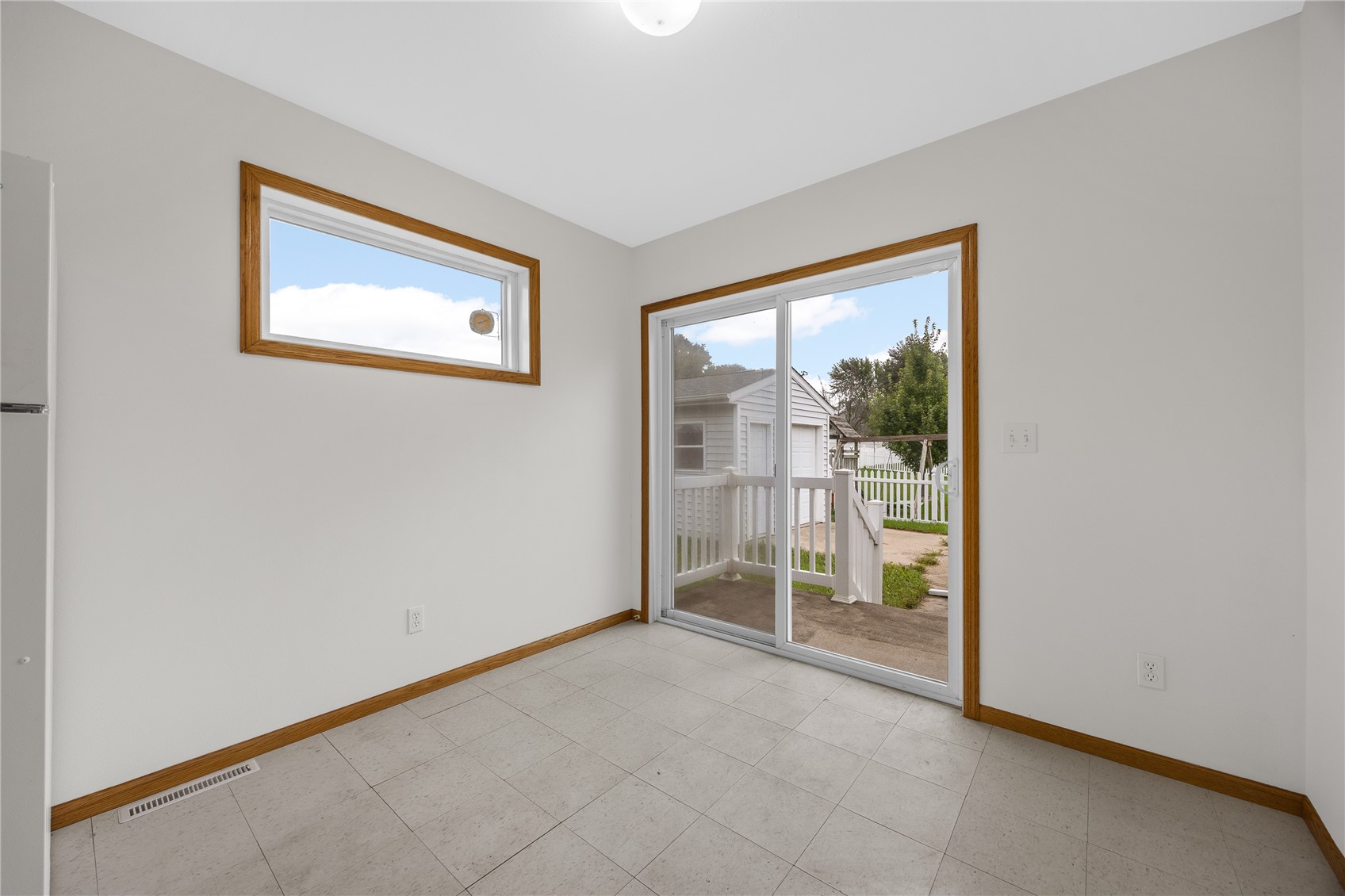 1209 Business 30 SW Mt Vernon IA 52314