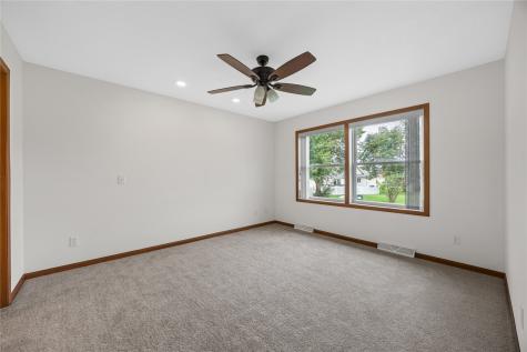 1209 Business 30 SW Mt Vernon IA 52314