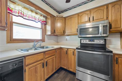 7800 Wieneke Circle Cedar Rapids IA 52404