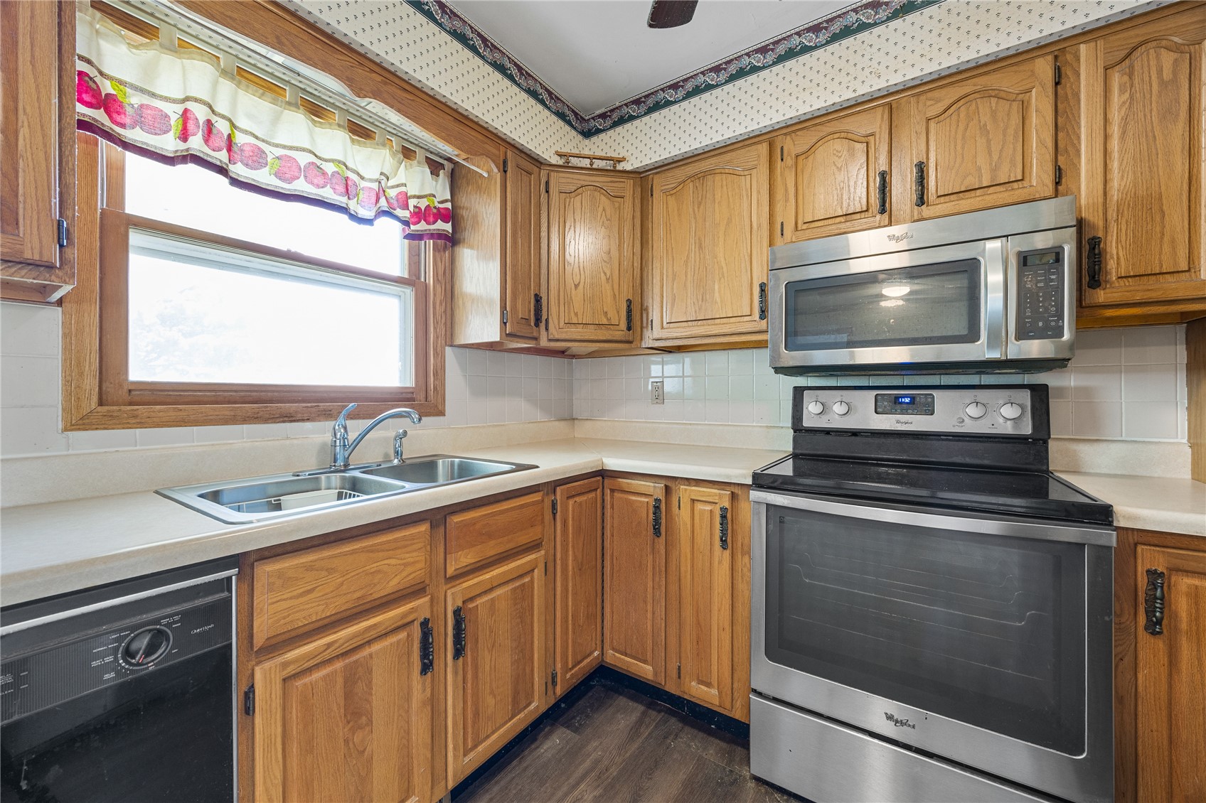 7800 Wieneke Circle Cedar Rapids IA 52404