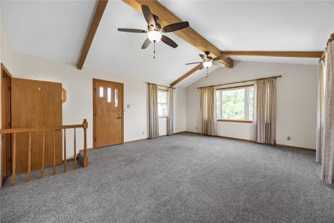 7800 Wieneke Circle Cedar Rapids IA 52404