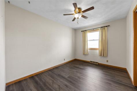 7800 Wieneke Circle Cedar Rapids IA 52404