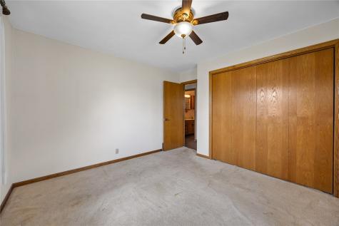 7800 Wieneke Circle Cedar Rapids IA 52404