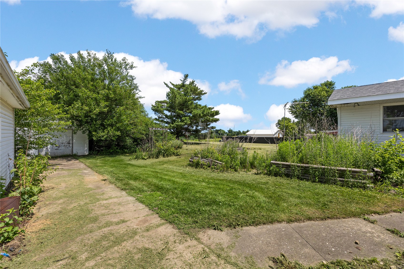 7800 Wieneke Circle Cedar Rapids IA 52404