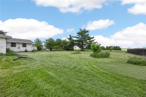 7800 Wieneke Circle Cedar Rapids IA 52404