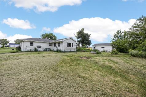 7800 Wieneke Circle Cedar Rapids IA 52404