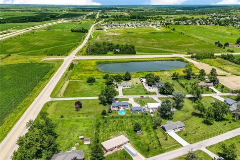 7800 Wieneke Circle Cedar Rapids IA 52404