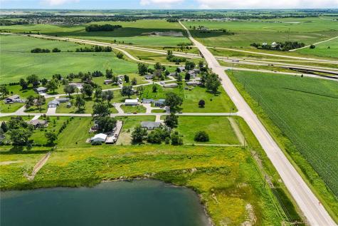 7800 Wieneke Circle Cedar Rapids IA 52404