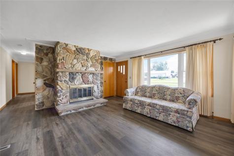 7800 Wieneke Circle Cedar Rapids IA 52404