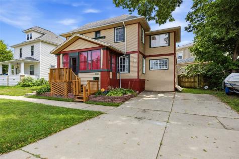 1717 3rd Avenue SE Cedar Rapids IA 52403