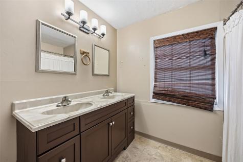 1717 3rd Avenue SE Cedar Rapids IA 52403