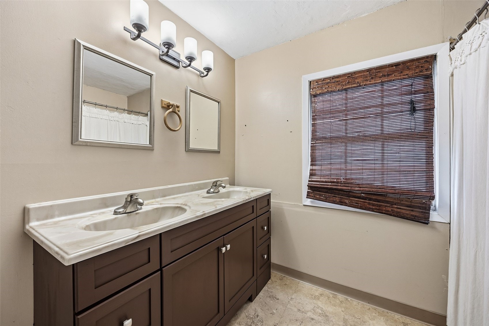 1717 3rd Avenue SE Cedar Rapids IA 52403