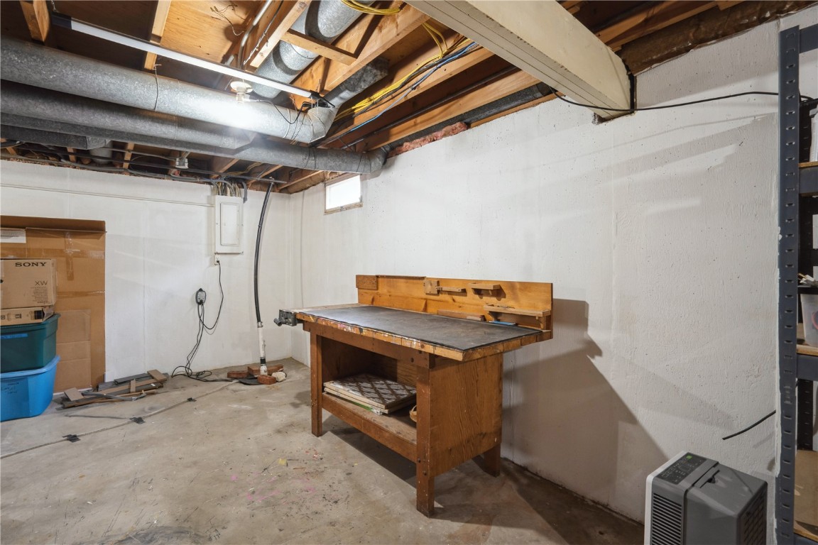 449 24th Street NW Cedar Rapids IA 52405