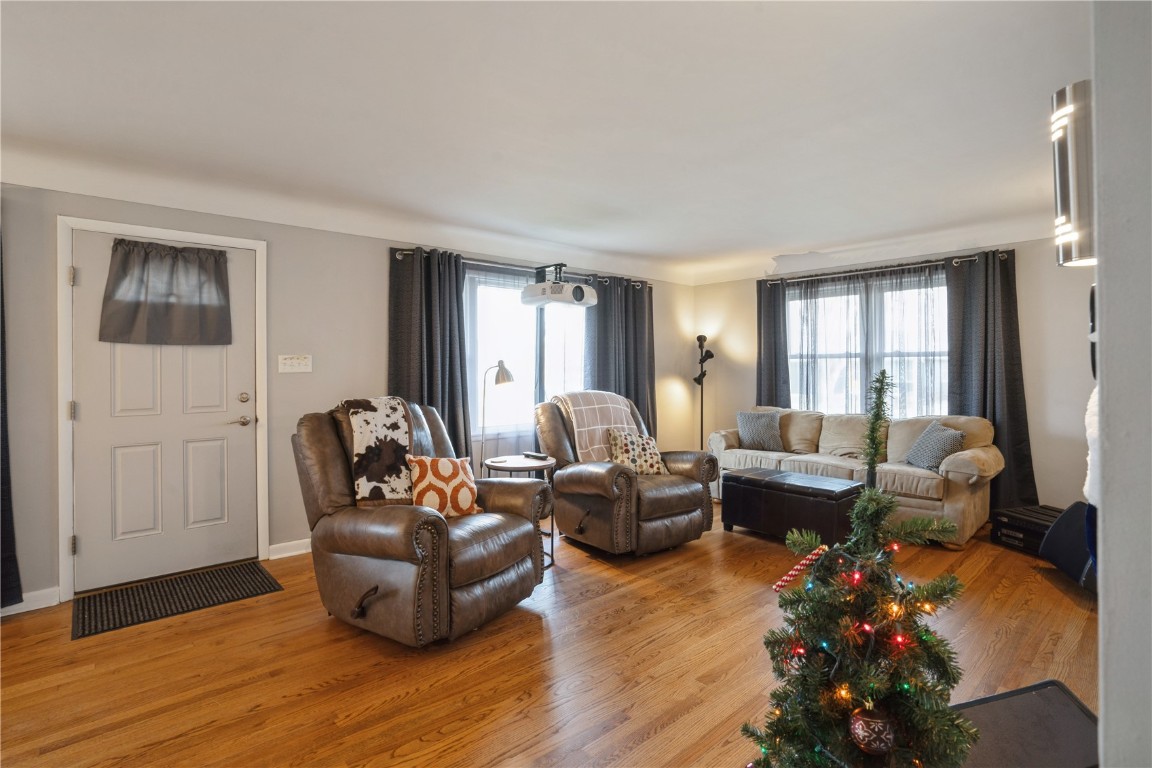449 24th Street NW Cedar Rapids IA 52405