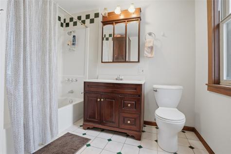 201 7th Avenue NW Mt Vernon IA 52314