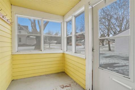 201 7th Avenue NW Mt Vernon IA 52314