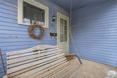 201 7th Avenue NW Mt Vernon IA 52314