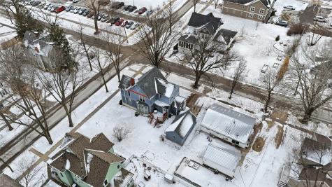201 7th Avenue NW Mt Vernon IA 52314