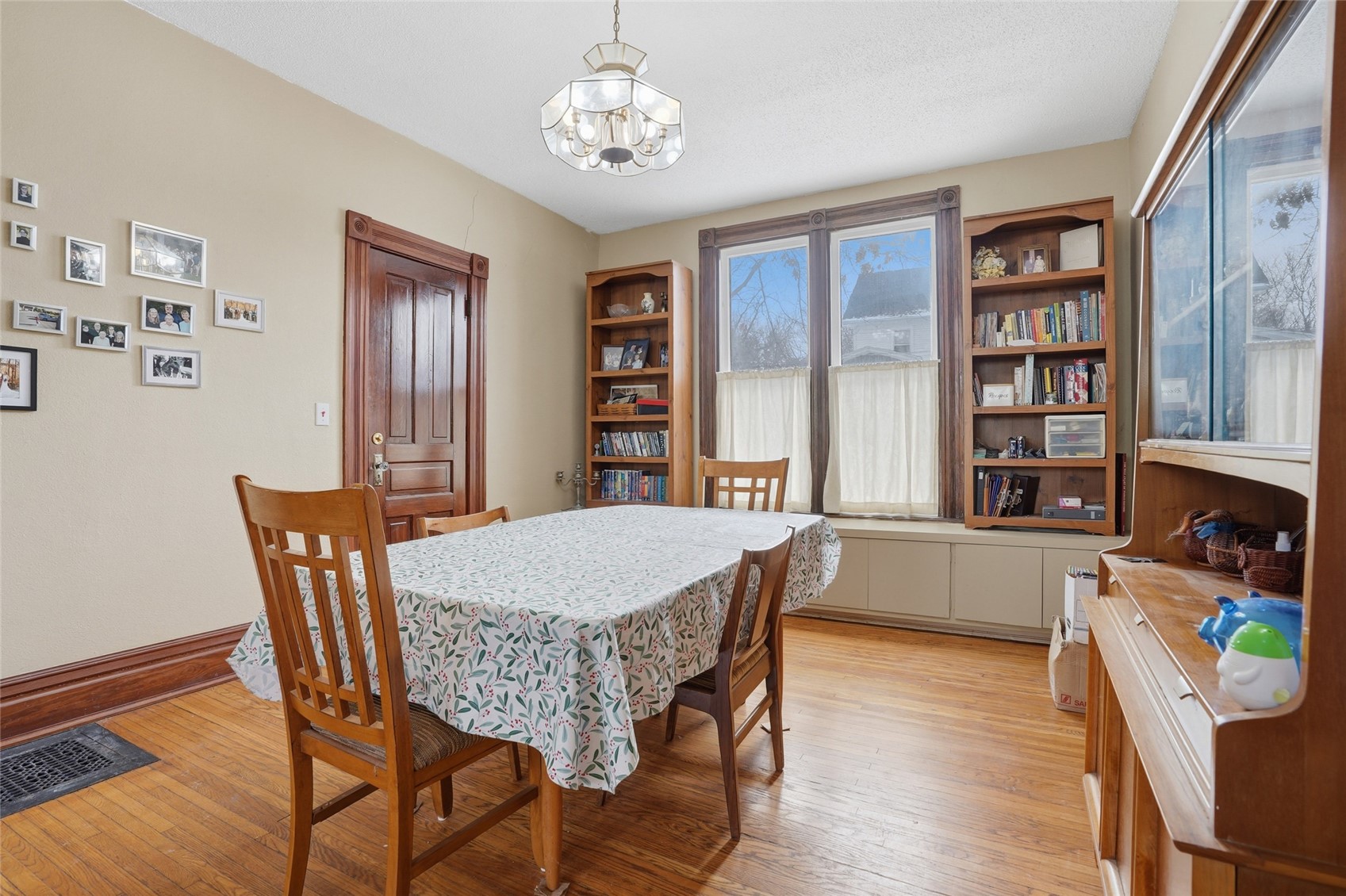 201 7th Avenue NW Mt Vernon IA 52314