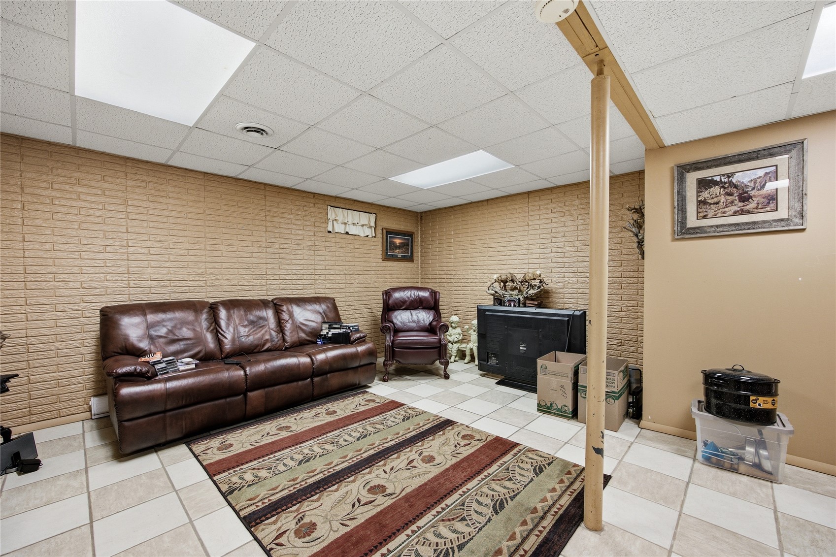 107 Sunrise Drive Tipton IA 52772