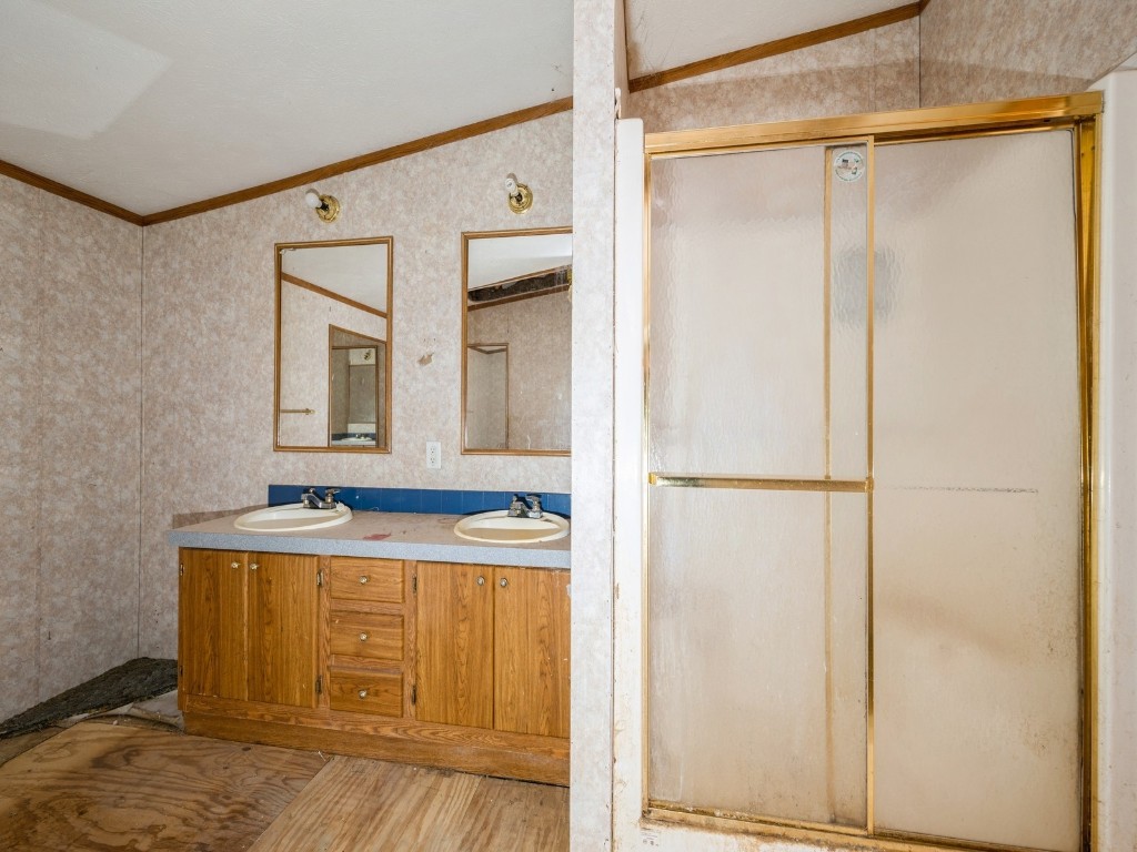 214 Main Street Elberon IA 52225