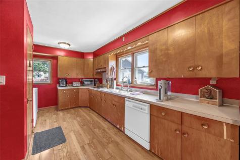 229 3rd Street Atkins IA 52206