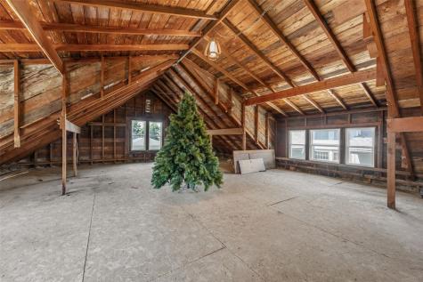 229 3rd Street Atkins IA 52206