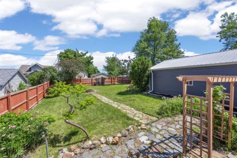 229 3rd Street Atkins IA 52206