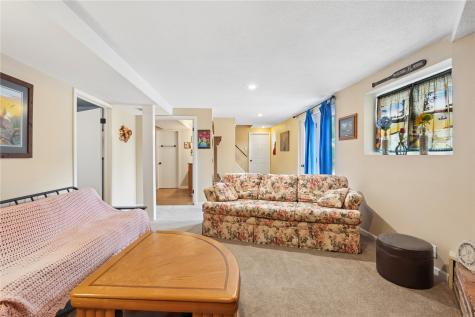 181 Center Point Drive Montezuma IA 50171