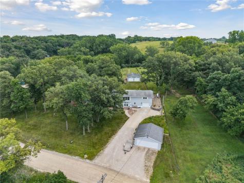 181 Center Point Drive Montezuma IA 50171