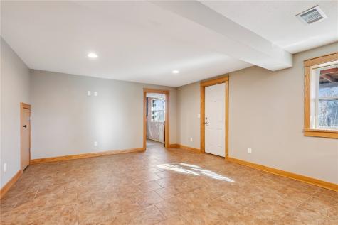 1338 Parkwood Drive SE Cedar Rapids IA 52403