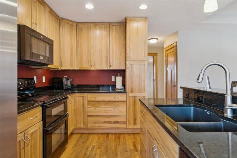 1338 Parkwood Drive SE Cedar Rapids IA 52403