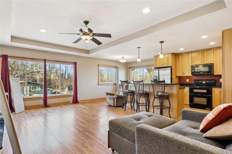 1338 Parkwood Drive SE Cedar Rapids IA 52403
