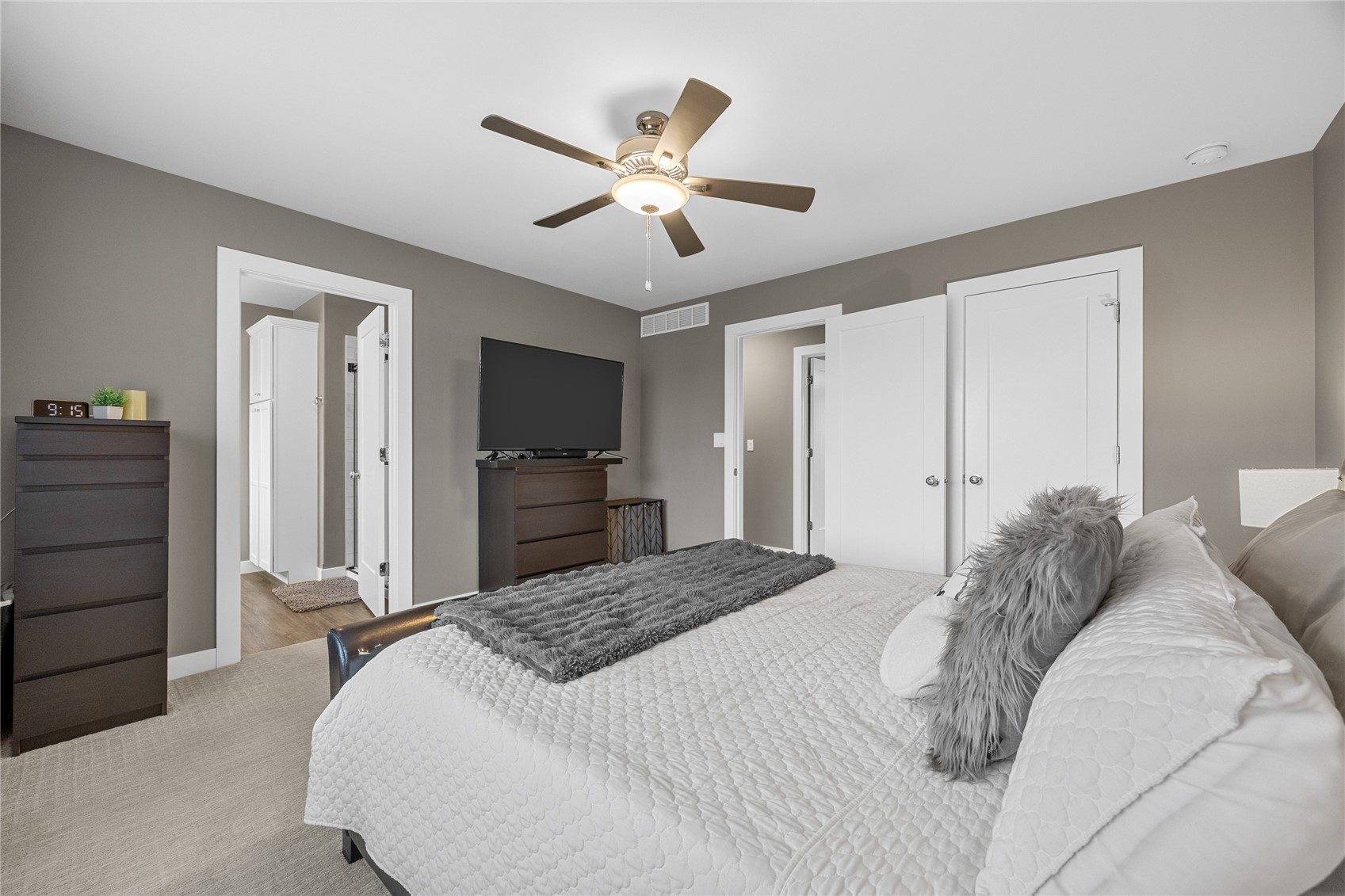 808 Marie Street Solon IA 52333