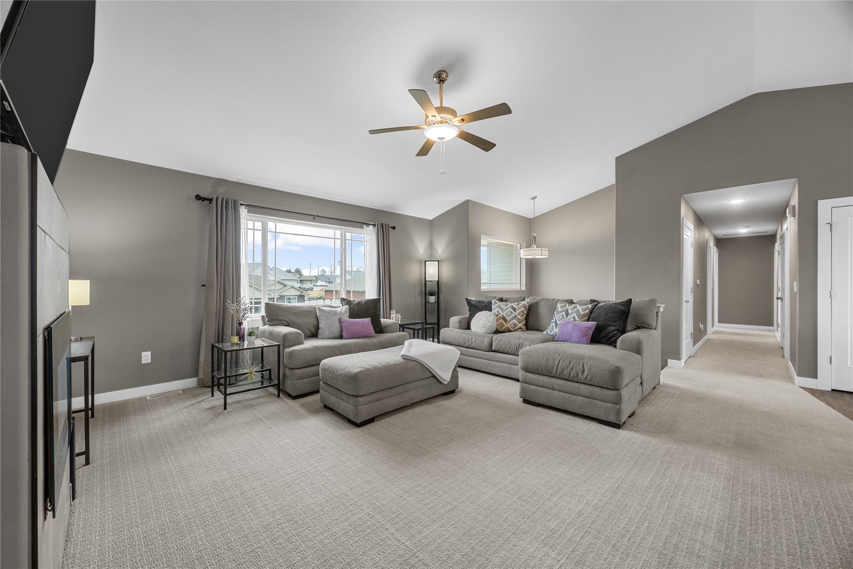 808 Marie Street Solon IA 52333