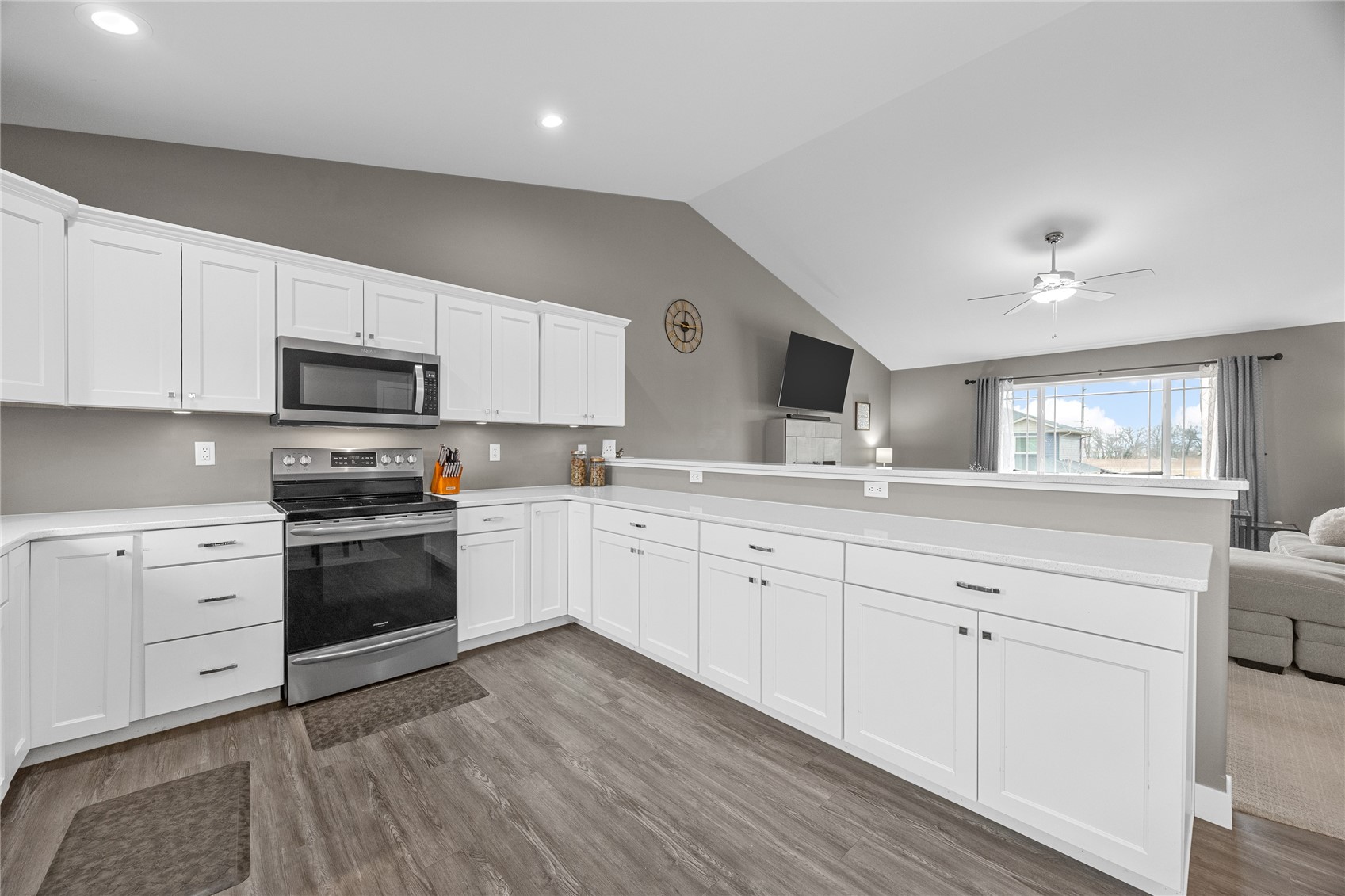 808 Marie Street Solon IA 52333