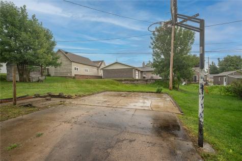 111 21st Street Marion IA 52302