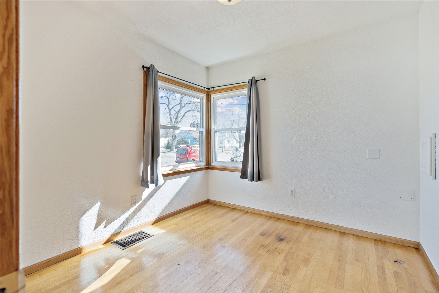 1532 8th Street NW Cedar Rapids IA 52405