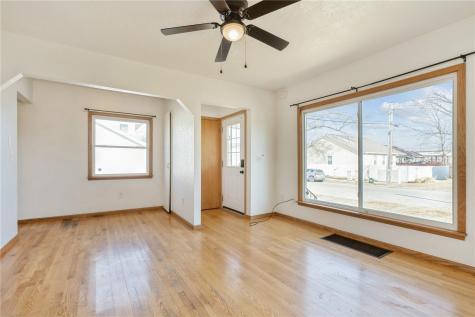 1532 8th Street NW Cedar Rapids IA 52405
