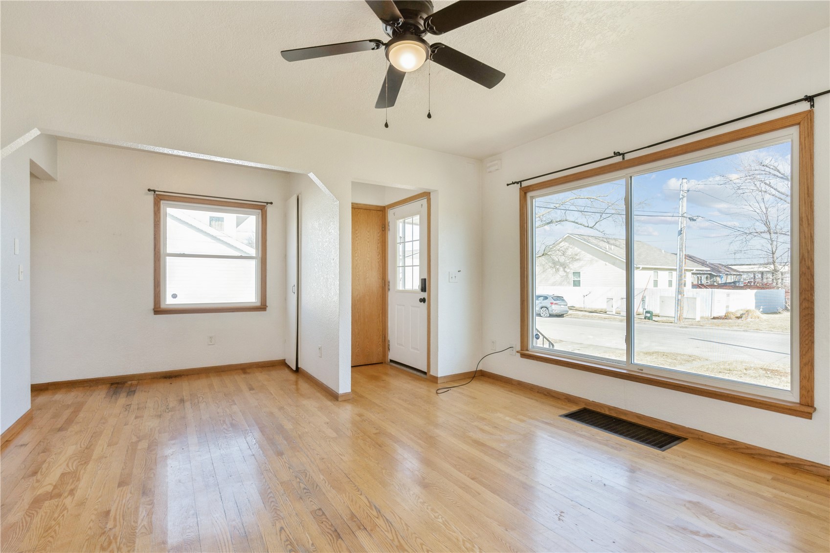 1532 8th Street NW Cedar Rapids IA 52405