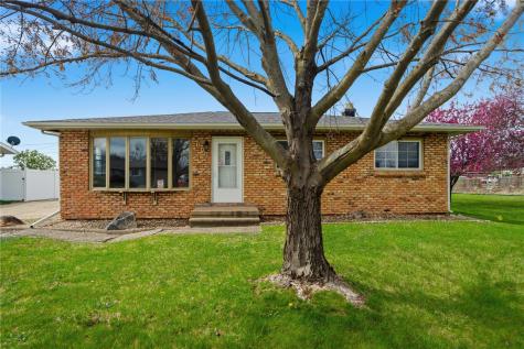 346 32ND Street NW Cedar Rapids IA 52405