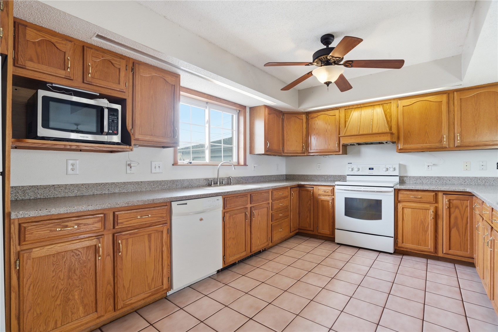 346 32nd Street NW Cedar Rapids IA 52405