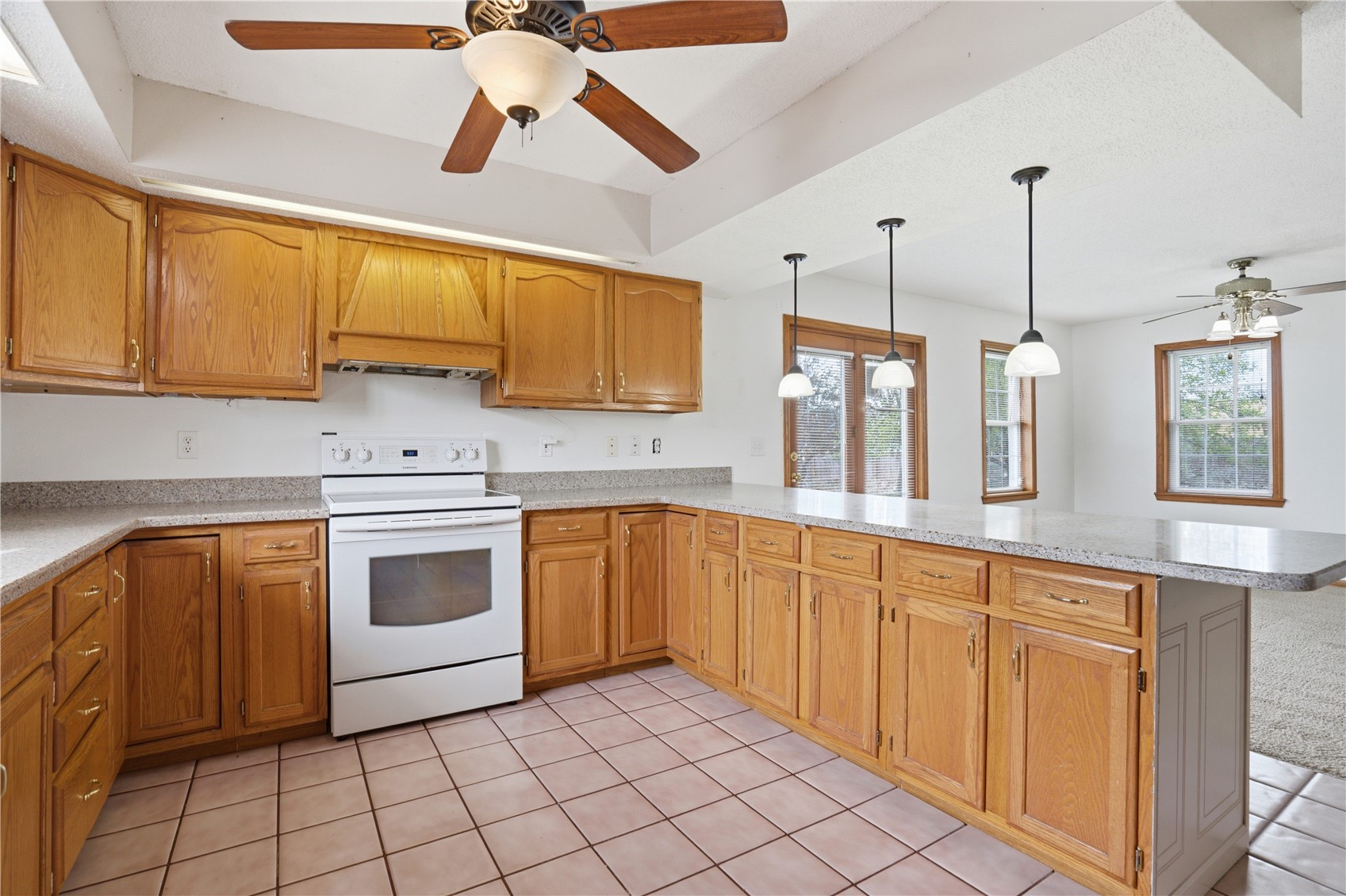 346 32nd Street NW Cedar Rapids IA 52405