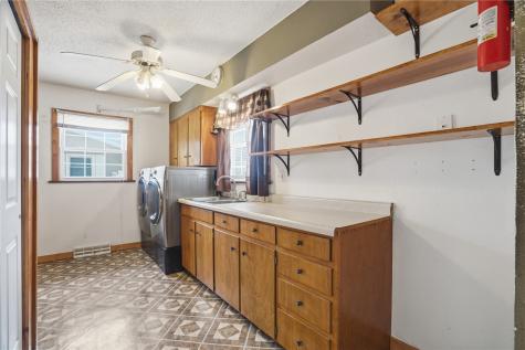 346 32nd Street NW Cedar Rapids IA 52405