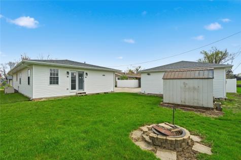 346 32nd Street NW Cedar Rapids IA 52405