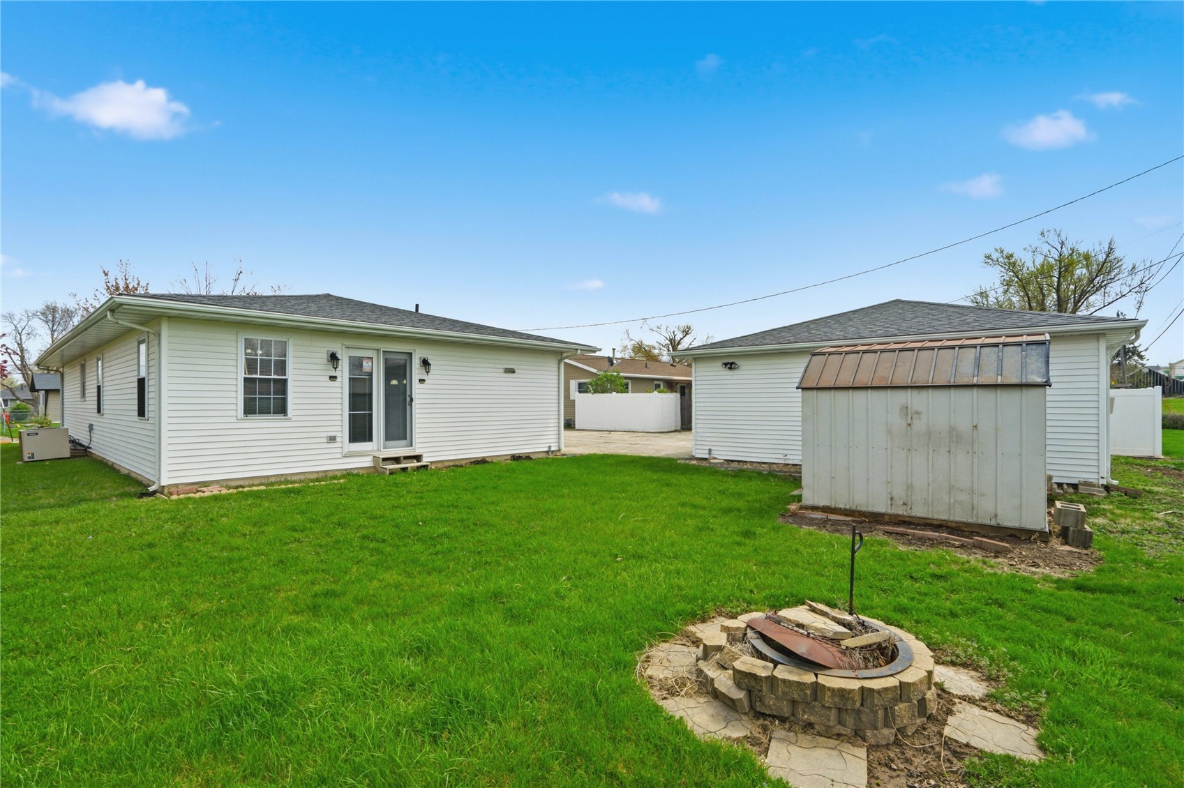 346 32nd Street NW Cedar Rapids IA 52405