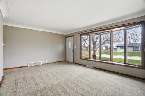 346 32nd Street NW Cedar Rapids IA 52405
