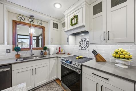 3634 Honey Hill Drive SE Cedar Rapids IA 52403